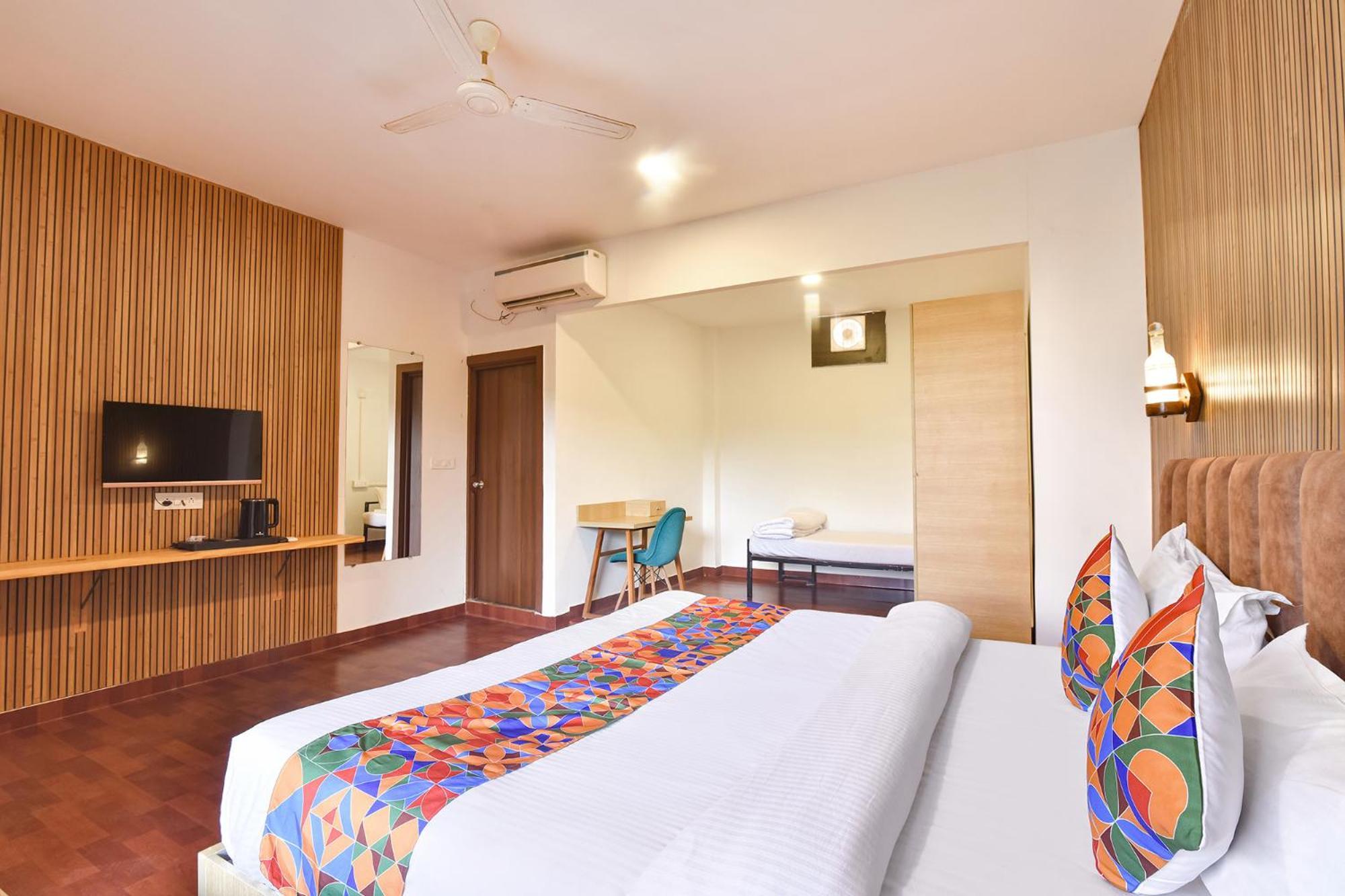 Fabhotel Morjim Bliss - 500M From Morjim Beach Екстериор снимка